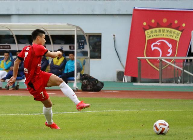 v站体育-武磊5球1助登顶射手榜 本赛季已为海港抢下10分