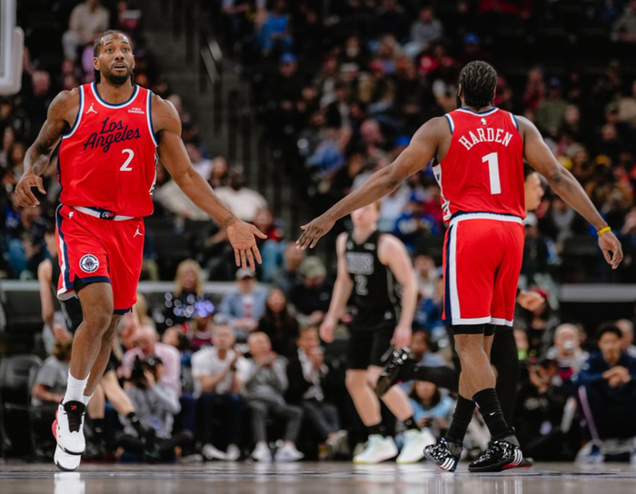 v站体育-泰伦卢盛赞哈登扛起球队!快船距前六仅4.5胜场 官方晒8数据力挺登哥|詹姆斯·哈登|菲尼克斯太阳队|洛杉矶湖人队|波特兰开拓者队|金州勇士队_新浪体育_新浪新闻